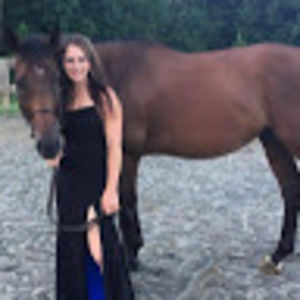 Meet your Posher, Kelly